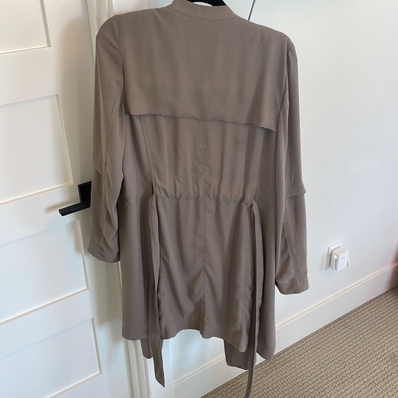 Babaton Flowy Trench Coat - Picture 2 of 4